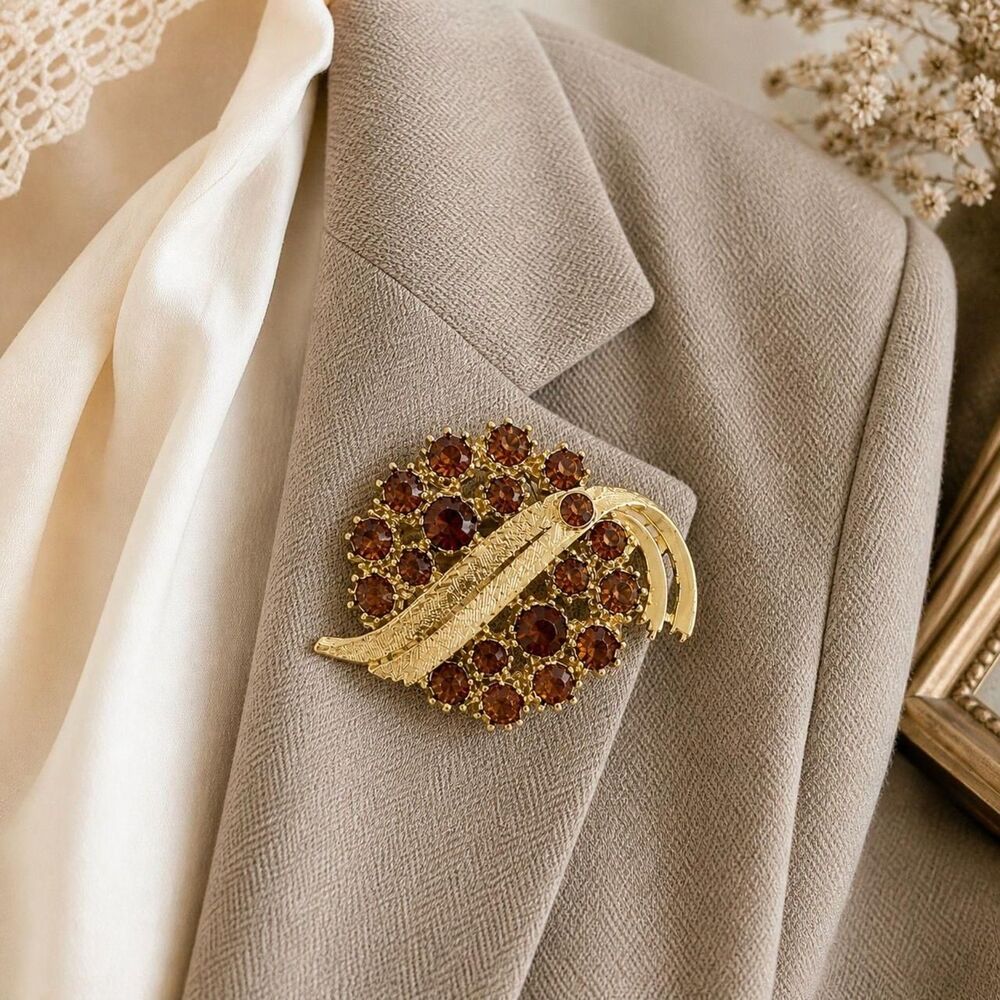 Vintage Gold Tone Leaf Brooch Brown Rhinestone Mid Century Floral Pin